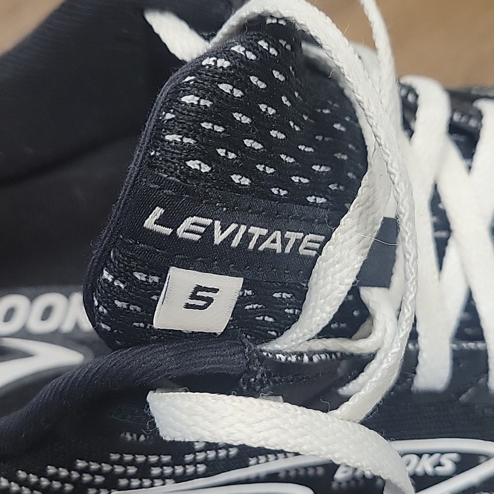 Brooks Levitate 5 Road Running Black Shoes Womens-Size 10 - Picture 7 of 17
